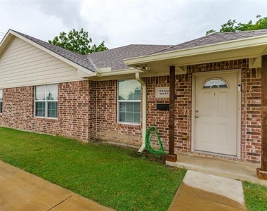 616 W Denton Street - Photo Thumbnail 1