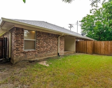 616 W Denton Street - Photo Thumbnail 24