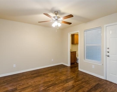 616 W Denton Street - Photo Thumbnail 19