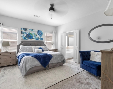 2057 Buttonwood Street - Photo Thumbnail 15