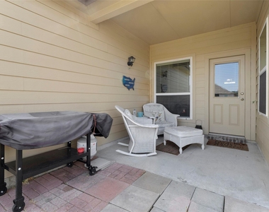 2057 Buttonwood Street - Photo Thumbnail 20