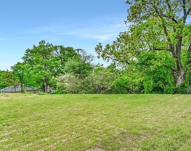 419 E Hull Street - Photo Thumbnail 17
