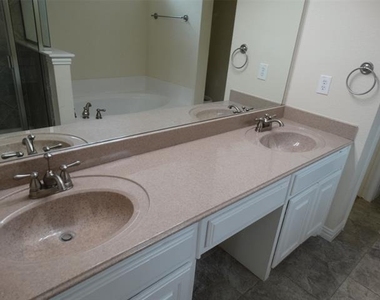 11897 Lampwick Lane - Photo Thumbnail 15