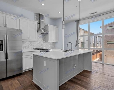 5202 Capitol Avenue - Photo Thumbnail 5