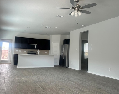 1713 Meadow Crest Drive - Photo Thumbnail 1