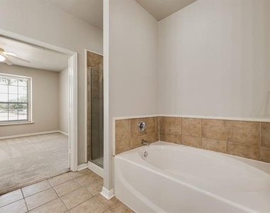 11632 Lenox Lane - Photo Thumbnail 17