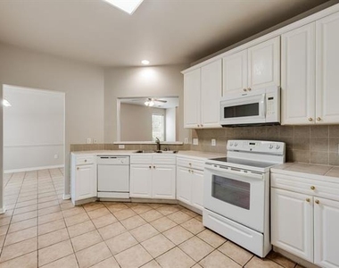 11632 Lenox Lane - Photo Thumbnail 9