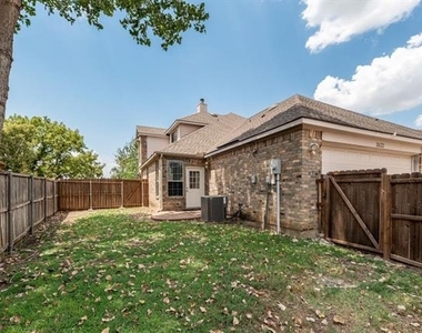 11632 Lenox Lane - Photo Thumbnail 20