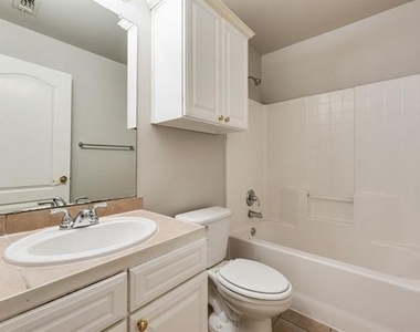 11632 Lenox Lane - Photo Thumbnail 11