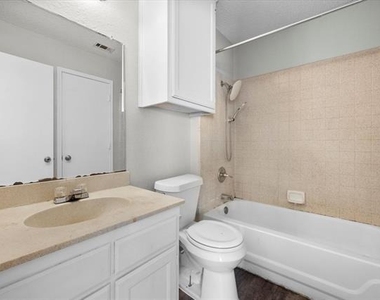 606 Kings Way Drive - Photo Thumbnail 19