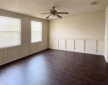 5321 Devils River Drive - Photo Thumbnail 4
