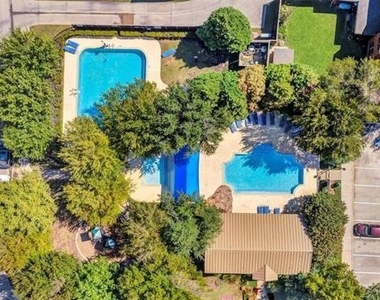 1601 Long Prairie Court - Photo Thumbnail 21