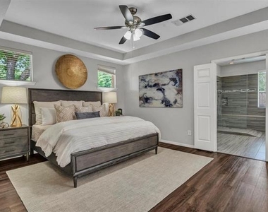 1601 Long Prairie Court - Photo Thumbnail 6