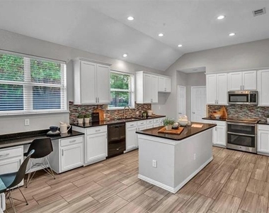 1601 Long Prairie Court - Photo Thumbnail 13