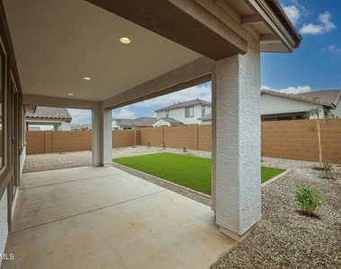 14764 W Smoketree Drive - Photo Thumbnail 18