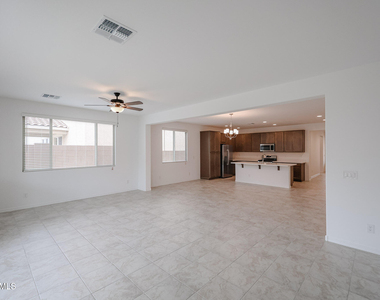 14764 W Smoketree Drive - Photo Thumbnail 4