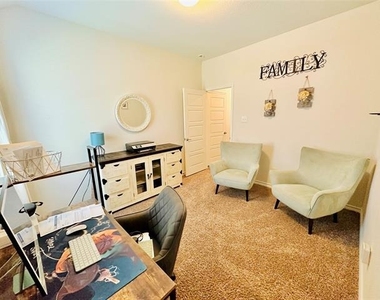 526 Pleasant Hill Lane - Photo Thumbnail 15