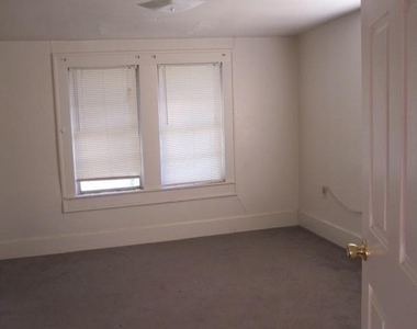 501 Ash Street - Photo Thumbnail 4