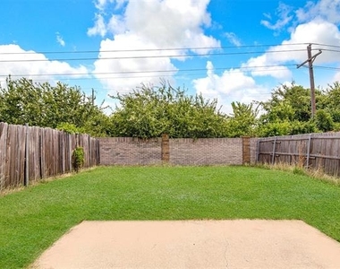 824 Walnut Street - Photo Thumbnail 19