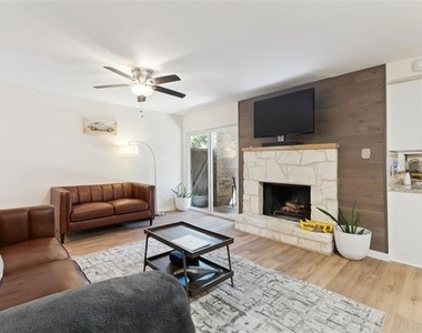 5132 Amesbury Drive - Photo Thumbnail 2