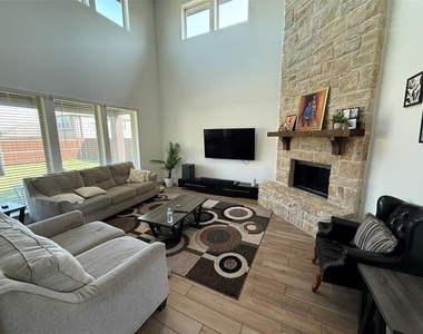 3113 Blazing Star Road - Photo Thumbnail 6