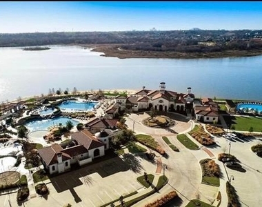 1621 Rose Willow Way - Photo Thumbnail 34