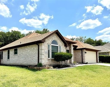 1509 Creekside Avenue - Photo Thumbnail 1