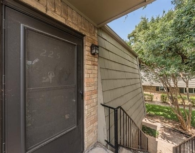 7706 Meadow Road - Photo Thumbnail 29