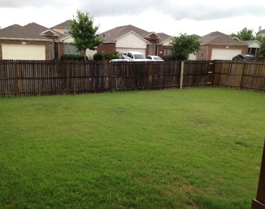 1101 Mustang Ridge Drive - Photo Thumbnail 27