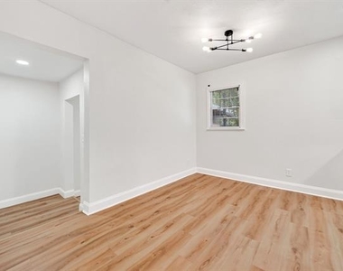 4603 Lee Street - Photo Thumbnail 13