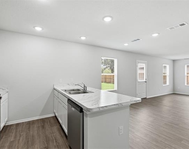 832 Eagles Nest Drive - Photo Thumbnail 12