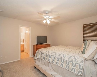 436 Hillside Drive - Photo Thumbnail 22
