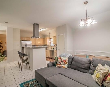 436 Hillside Drive - Photo Thumbnail 14
