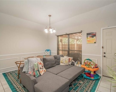 436 Hillside Drive - Photo Thumbnail 16
