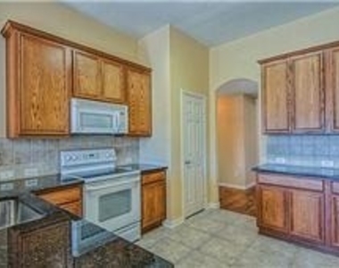 3060 Morning Star Drive - Photo Thumbnail 10