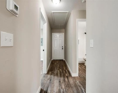 2617 Ryan Avenue - Photo Thumbnail 15