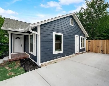 2617 Ryan Avenue - Photo Thumbnail 2