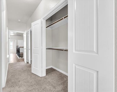 1523 Cozy Drive - Photo Thumbnail 23