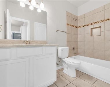1523 Cozy Drive - Photo Thumbnail 12