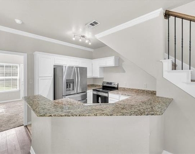 1523 Cozy Drive - Photo Thumbnail 11