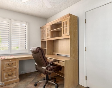 13334 W La Terraza Drive - Photo Thumbnail 6