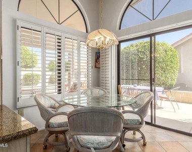 13334 W La Terraza Drive - Photo Thumbnail 12