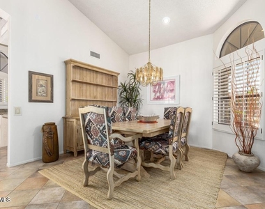 13334 W La Terraza Drive - Photo Thumbnail 17