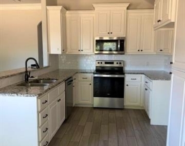 272 Jacinth Lane - Photo Thumbnail 6