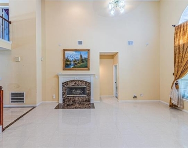 1913 Blue Ridge Drive - Photo Thumbnail 11