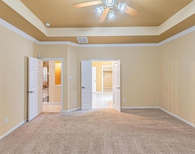 1913 Blue Ridge Drive - Photo Thumbnail 21