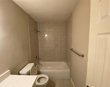 2032 Kings Road - Photo Thumbnail 10