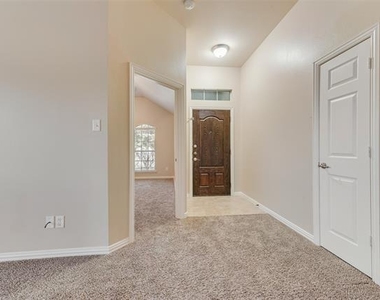 621 Tumbleweed Drive - Photo Thumbnail 6