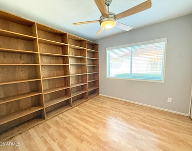 811 E Chilton Drive - Photo Thumbnail 30