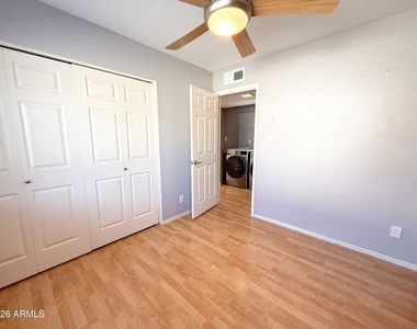 811 E Chilton Drive - Photo Thumbnail 31